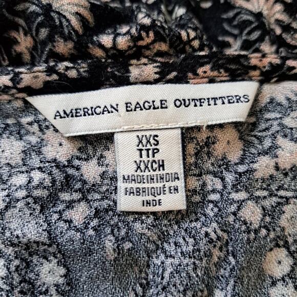 AEO deep V-neck Boho Floral Long Sleeve Romper - Picture 2 of 9